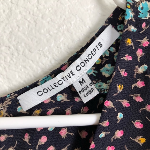 Collective concepts printer blouse - Picture 3 of 7